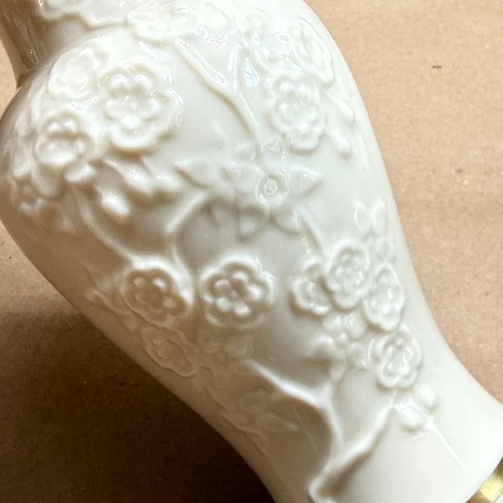 Lenox Ming Blossom Vase Cream Porcelain 24K Gold Trim Raised Floral 6 Inch